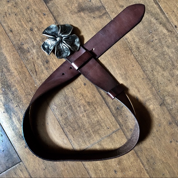Anthropologie Accessories - Hand Tooled Oversized Brass Flower & Leather Belt